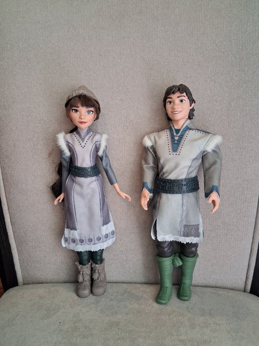 Disney Frozen 2 Forest Expedition Honeymaren and Ryder dolls